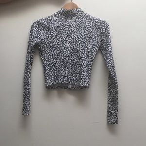 Brandy Melville cheetah leopard turtleneck top